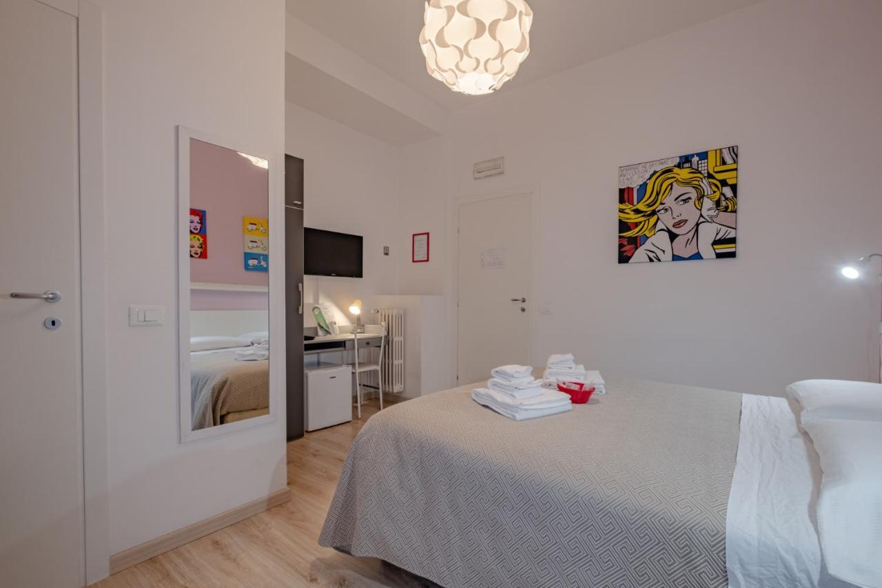 Twin Room with Balcony,1373937839:JPEG